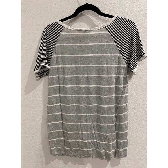Stripe Tee - Picture 2 of 3